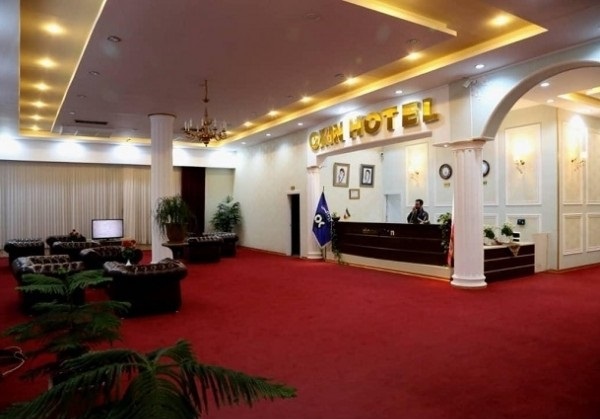 پذیرش هتل آپارتمان اکسین محمودآباد